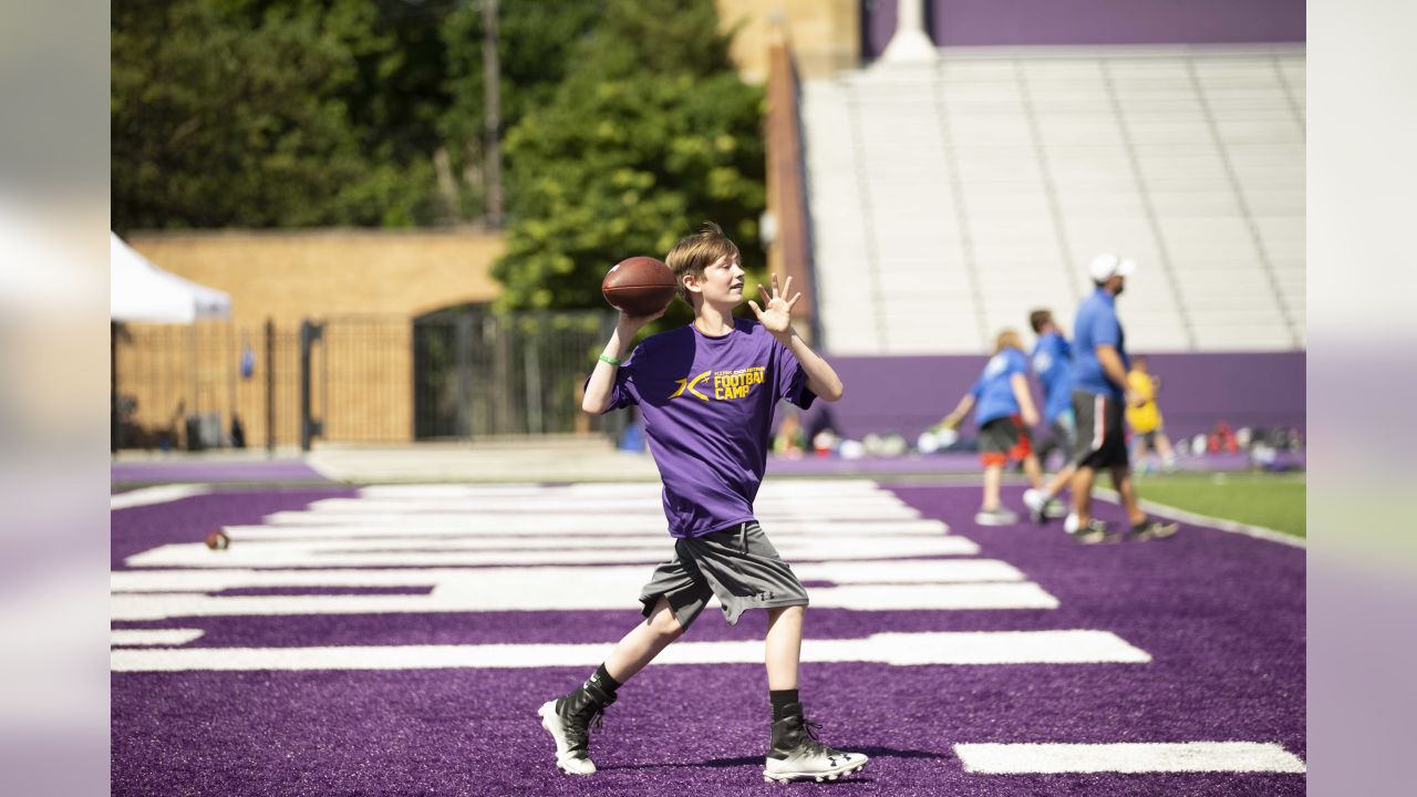 Kirk Cousins Hosts First Youth Camp in Minnesota