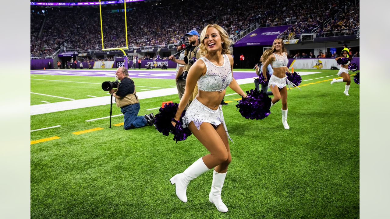 Minnesota Vikings Cheerleaders Gameday Photos