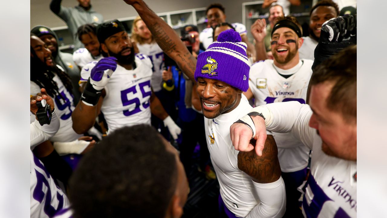 Best postgame celebration photos from the Bills win in Washington