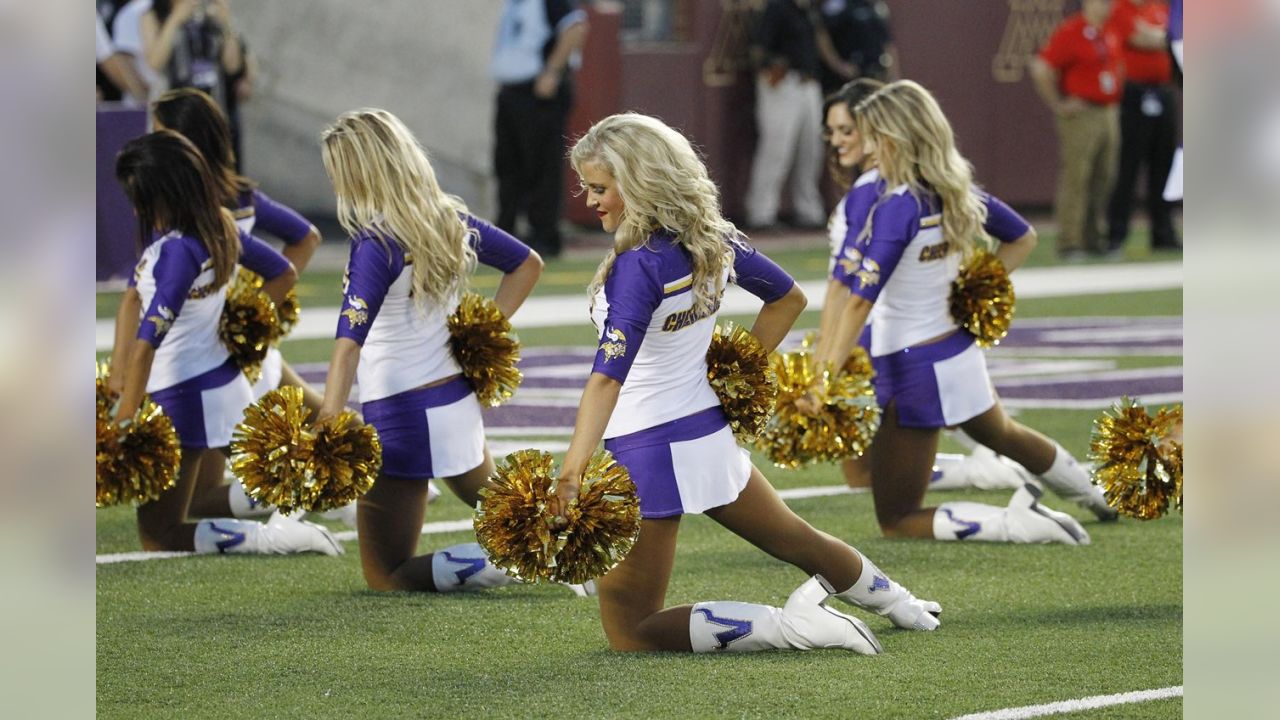 Vikings Cheer Kristy - The Blonde Side