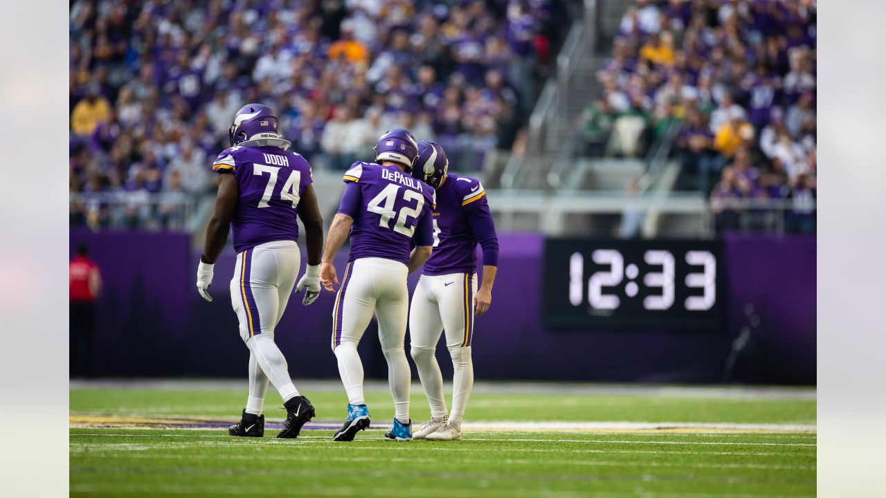 Vikings agree to terms with depth offensive lineman Oli Udoh