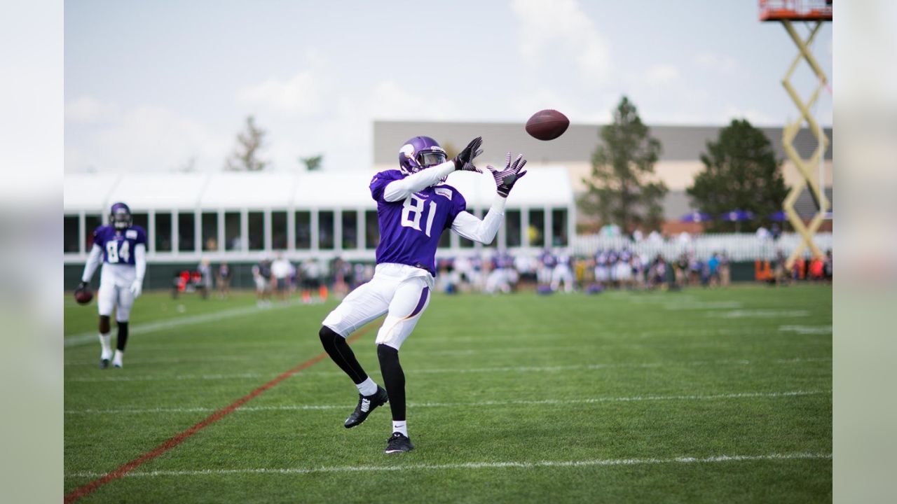 Floyd, Joseph forming fast bond with Vikings