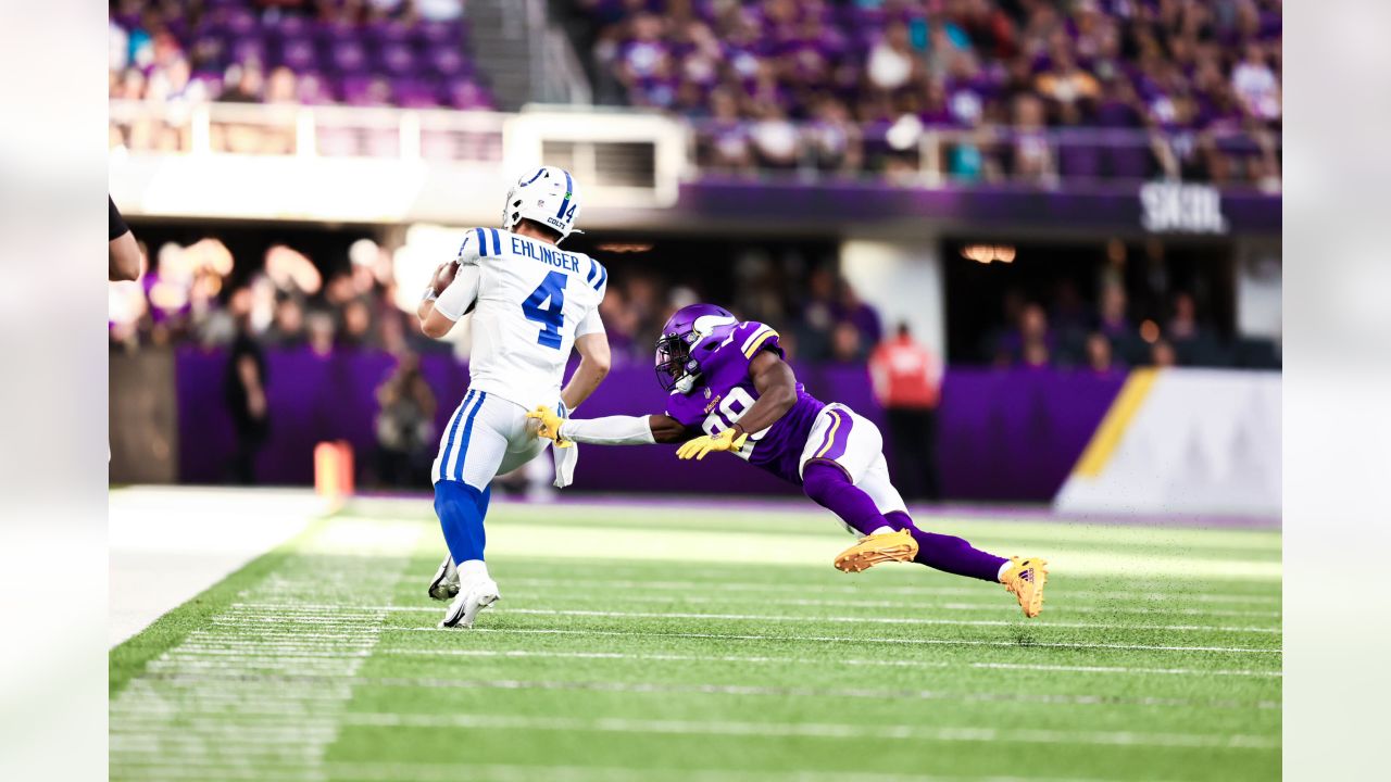 Vikings offense again does little in 12-10 preseason loss to Colts