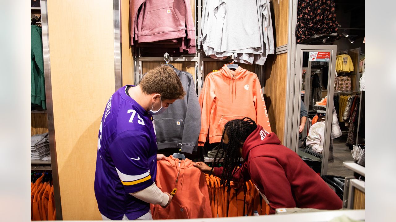 Minnesota Vikings - Help the #Vikings and KFAN FM 100.3 kick off the season  of giving December 14th for a Toys-for-Tots donation drive at Scheels in  Eden Prairie, MN. MORE: mnvkn.gs/toys