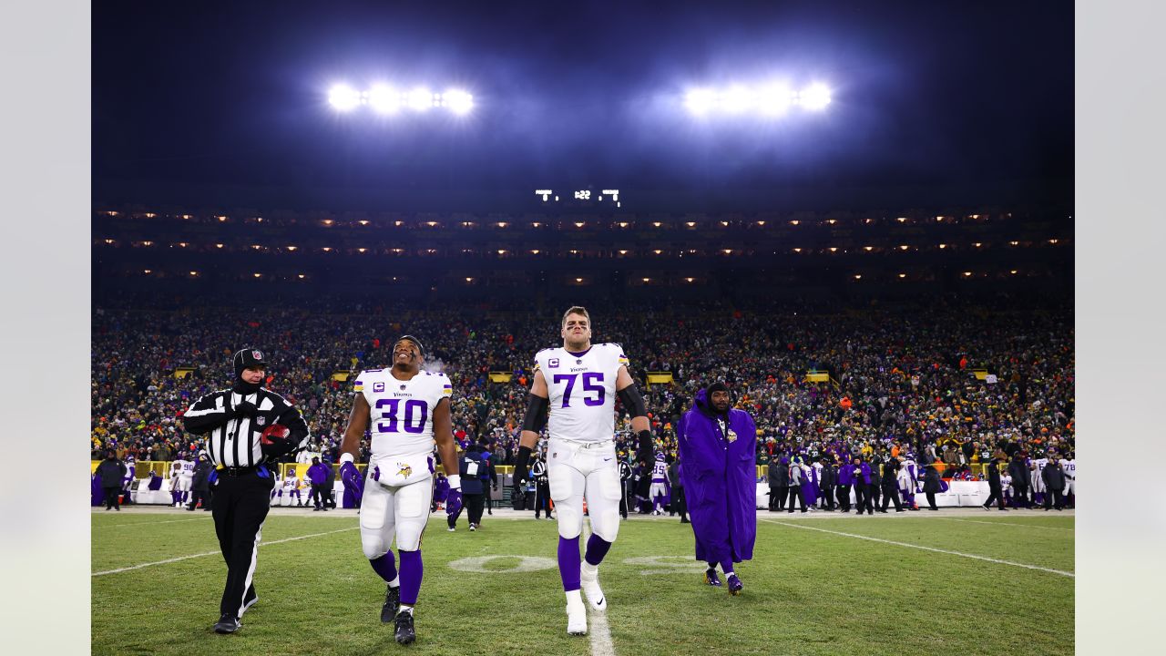 Vikings' C.J. Ham remains a rock amid mother's battle with cancer