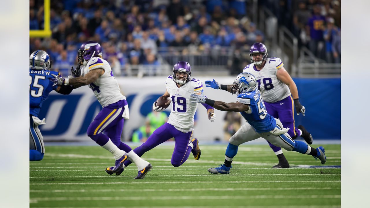 Touchdowns & Turduckens: Vikings Thanksgiving Games