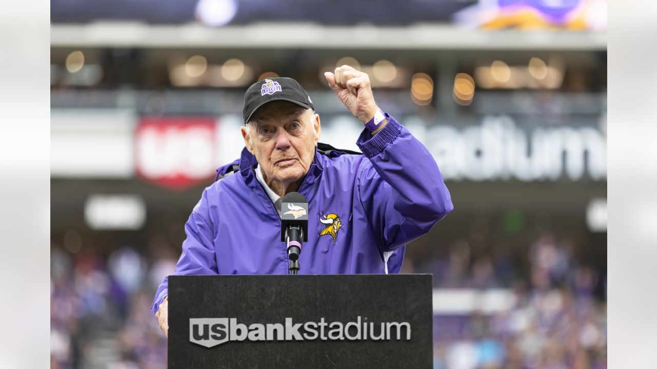 Vikings to honor the legendary Bud Grant - Minnesota News Network