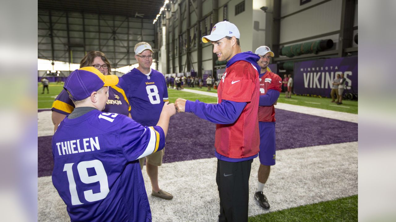 Minnesota Vikings' Adam Thielen surprised by UK fans' love of NFL