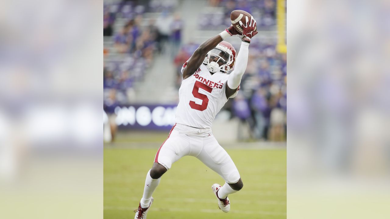 Marquise Brown Oklahoma Sooners Unsigned Leaping Catch Photograph