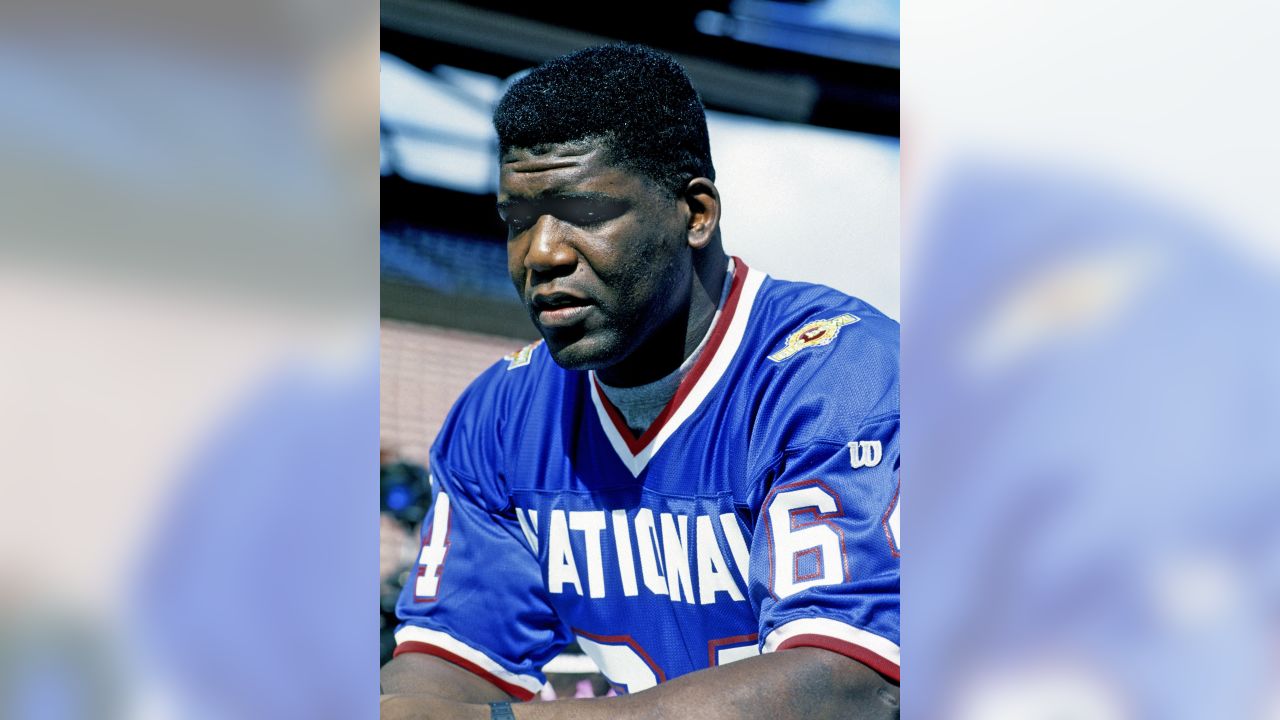 Guard Randall McDaniel #64 of the Minnesota Vikings during pre-game  warm-ups.Circa the 1990's. (Icon Sportswire via AP Images Stock Photo -  Alamy