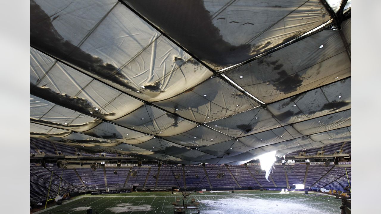 The Metrodome Roof Collapse: The Inside Story of One of the Most Bizarre  Events in NFL History