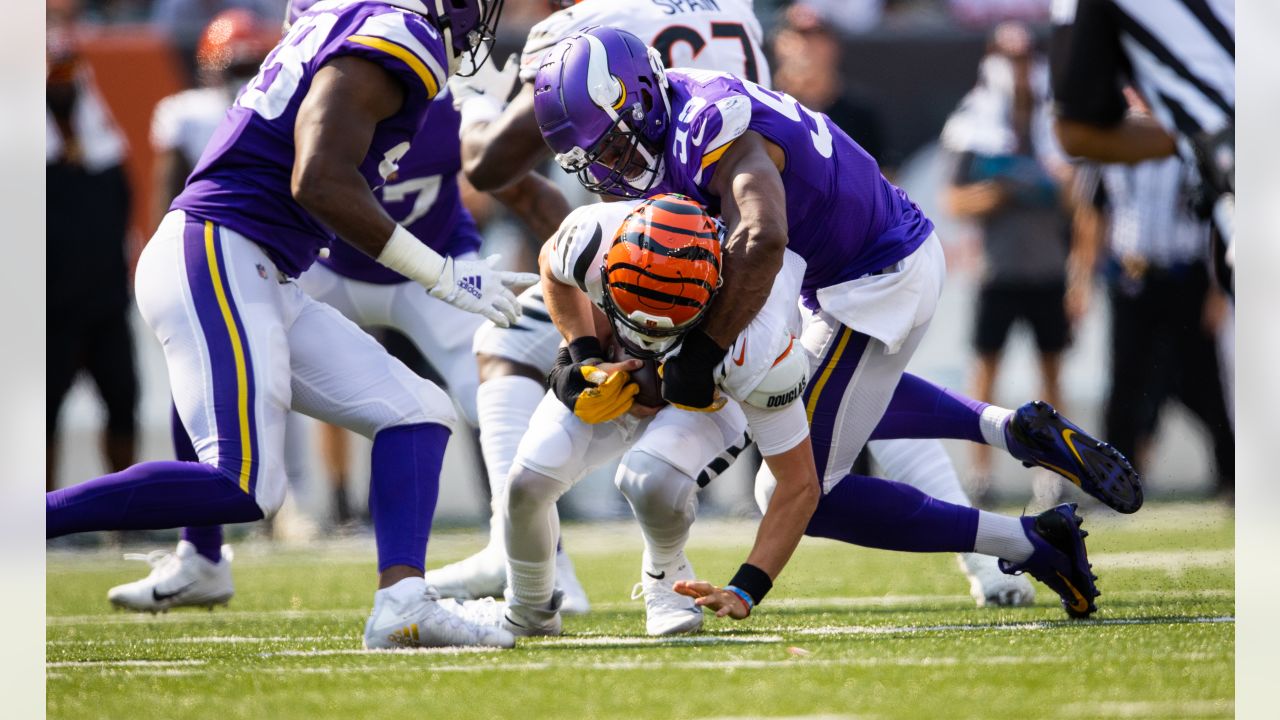 Vikings get future flexibility in Danielle Hunter's new deal - Sports  Illustrated Minnesota Sports, News, Analysis, and More