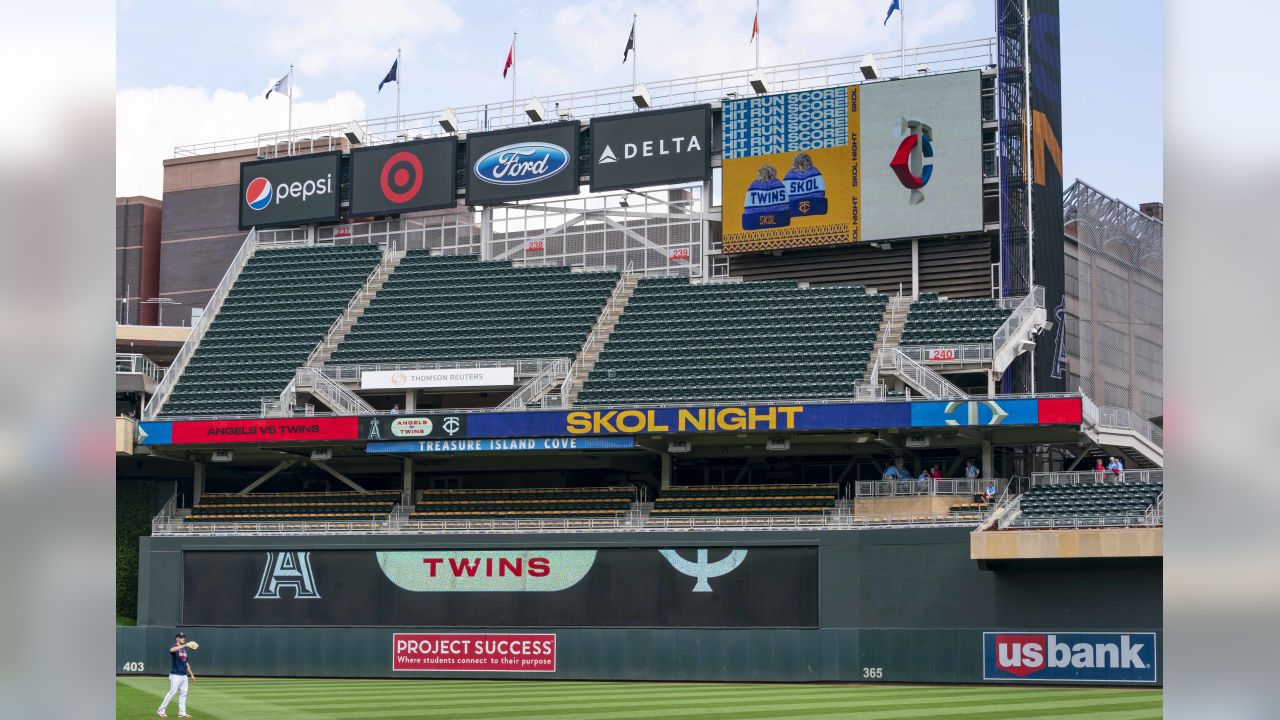 Minnesota Twins on X: It's SKOL Night at Target Field! #MNTwins #Vikings  #OneMN  / X