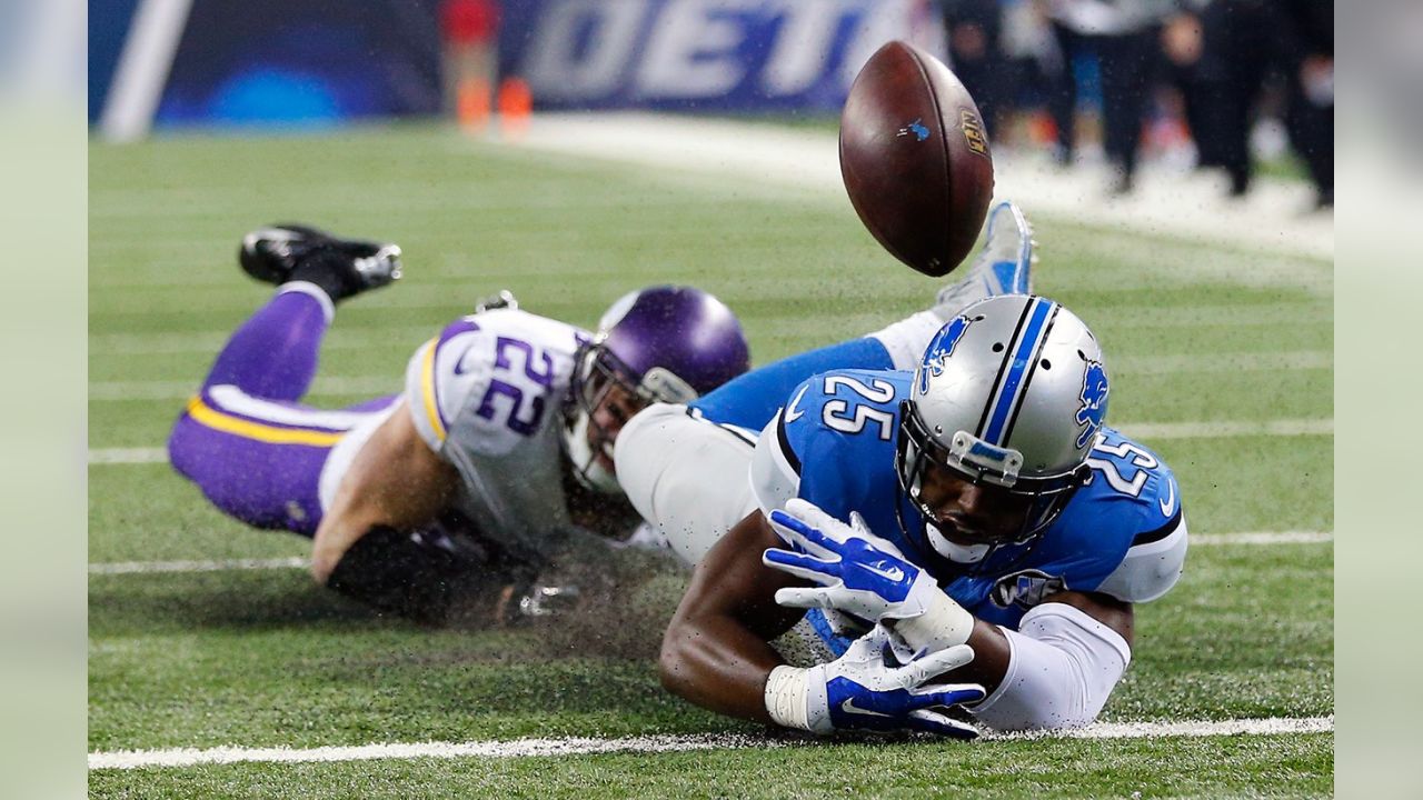 Minnesota Vikings' Harrison Smith in action during an NFL football game,  Thursday, Sept. 14, 2023, in Philadelphia. (AP Photo/Matt Rourke Stock  Photo - Alamy