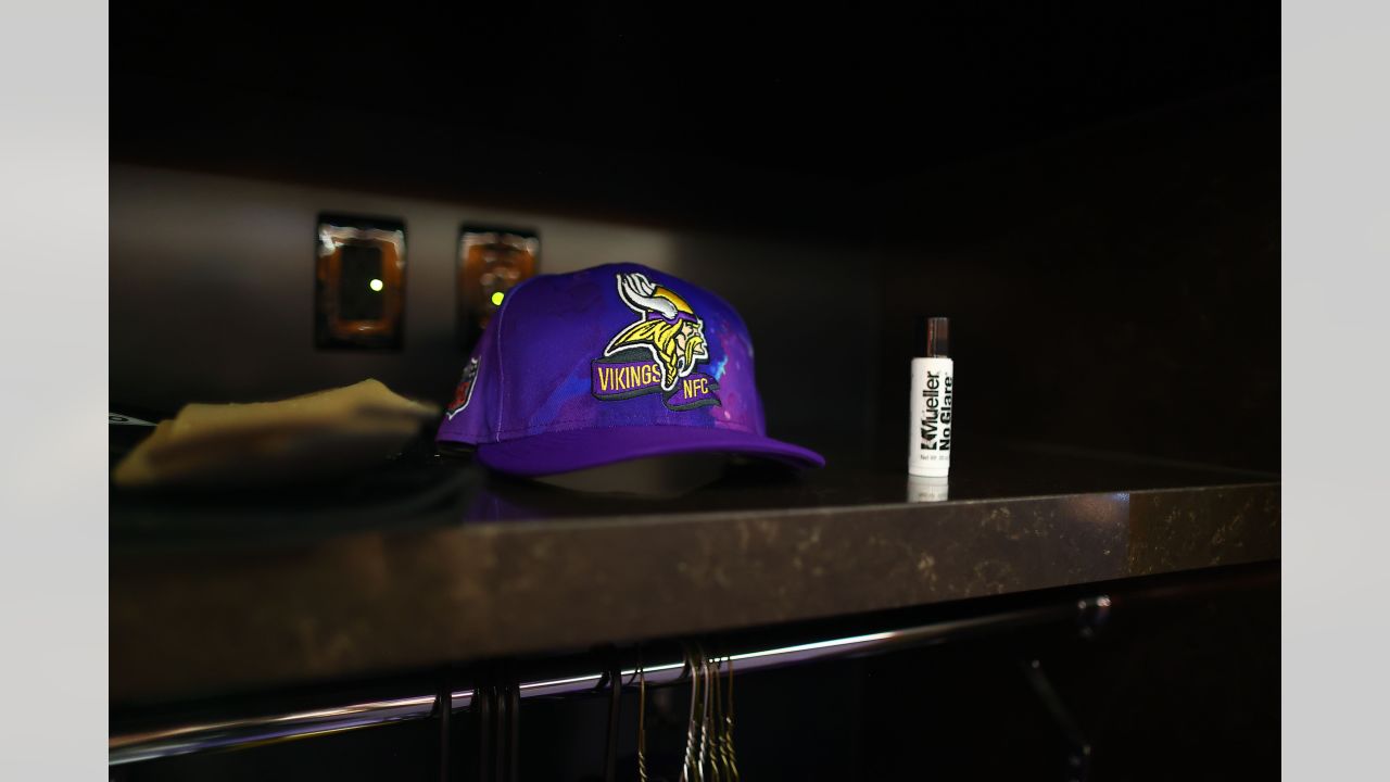 Locker Room Photos Ahead of Vikings Wild Card Matchup