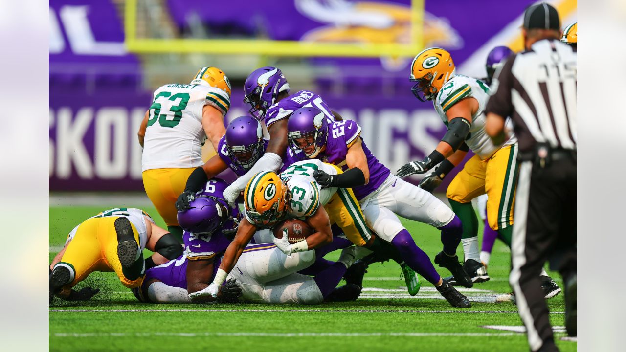 Green Bay Packers vs Minnesota Vikings Week 17 NFL game photos