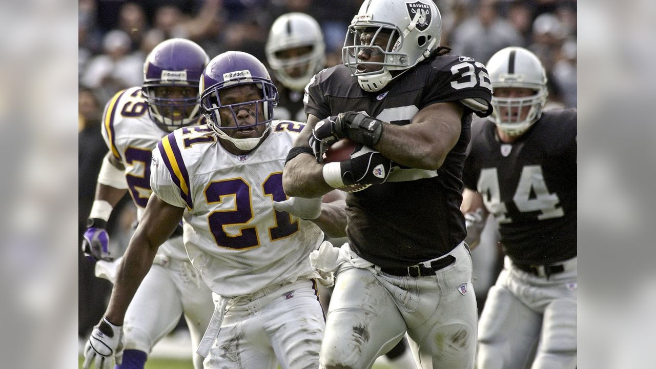 Minnesota Vikings 34, Oakland Raiders 14: Running game dominates again in  big win - Daily Norseman