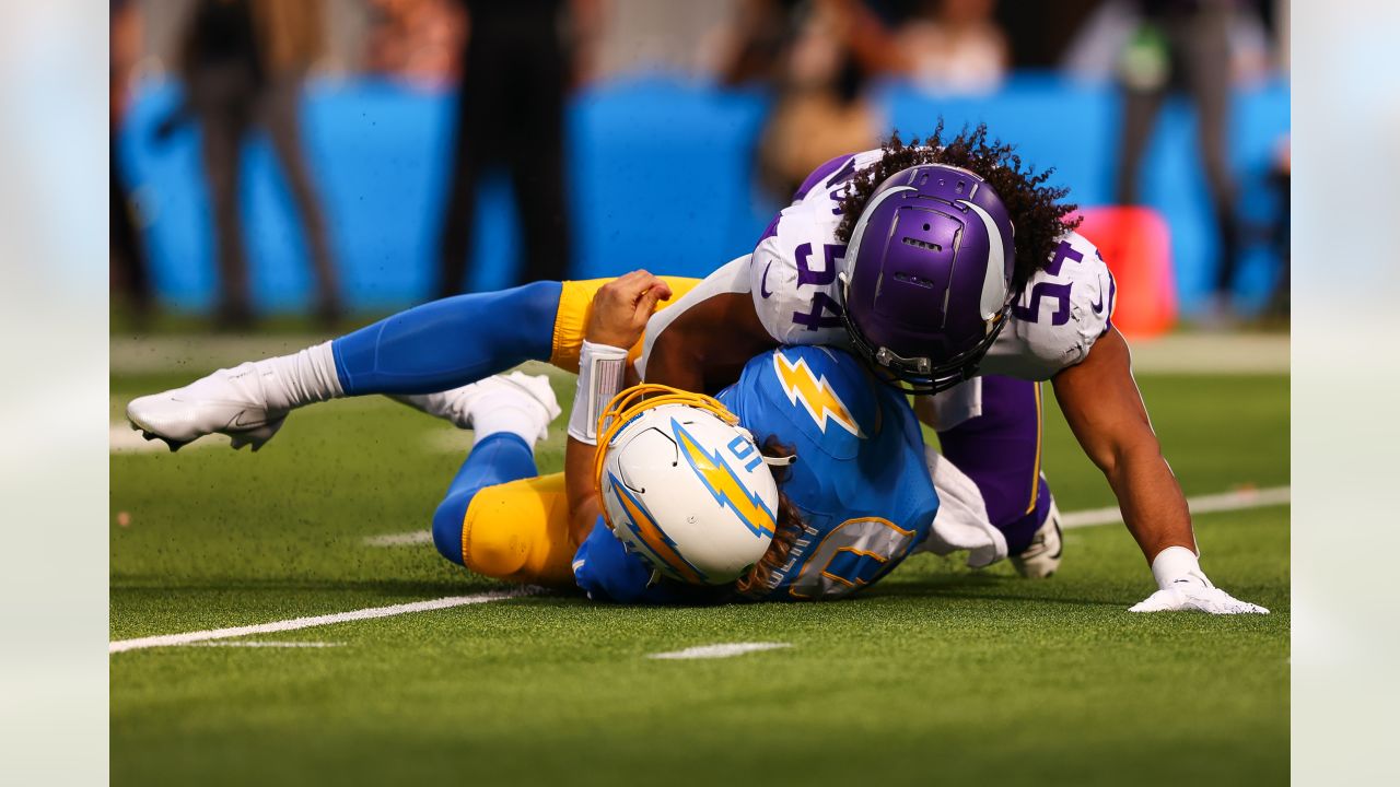 Free agent linebacker Eric Kendricks says he has agreed to join Chargers –  Orange County Register