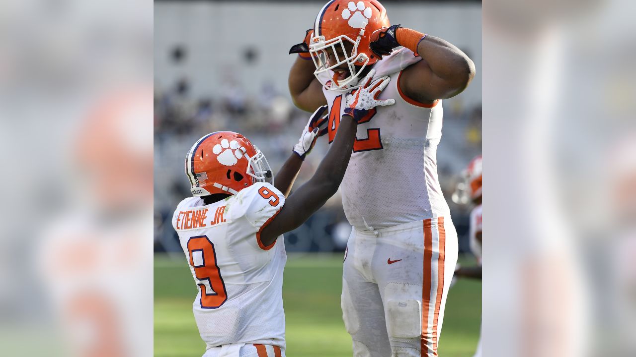 Clemson pro Christian Wilkins sitting out team drills in dispute