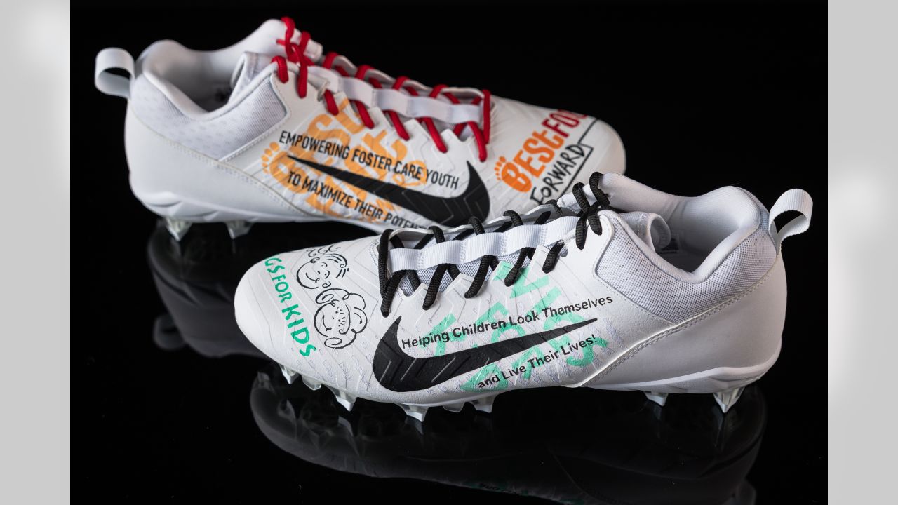 51 Buccaneers Will Wear their Hearts on their Cleats for the NFL's My  Cause, My Cleats Campaign