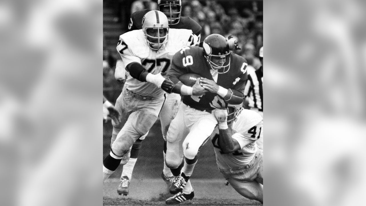 Super Bowl XI Recap: Raiders vs. Vikings