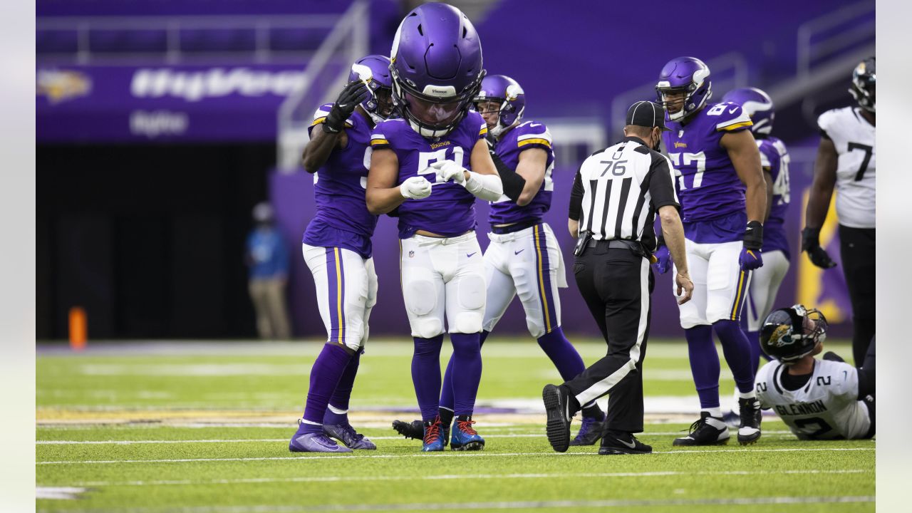 Vikings' Harrison Smith Dives for Remarkable INT Against Dolphins – NBC  Boston