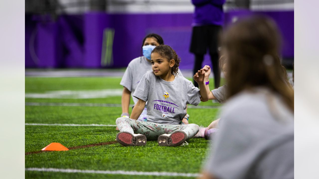 C.J. Ham helps Vikings kickoff girls flag football jamboree -  –  With you for life