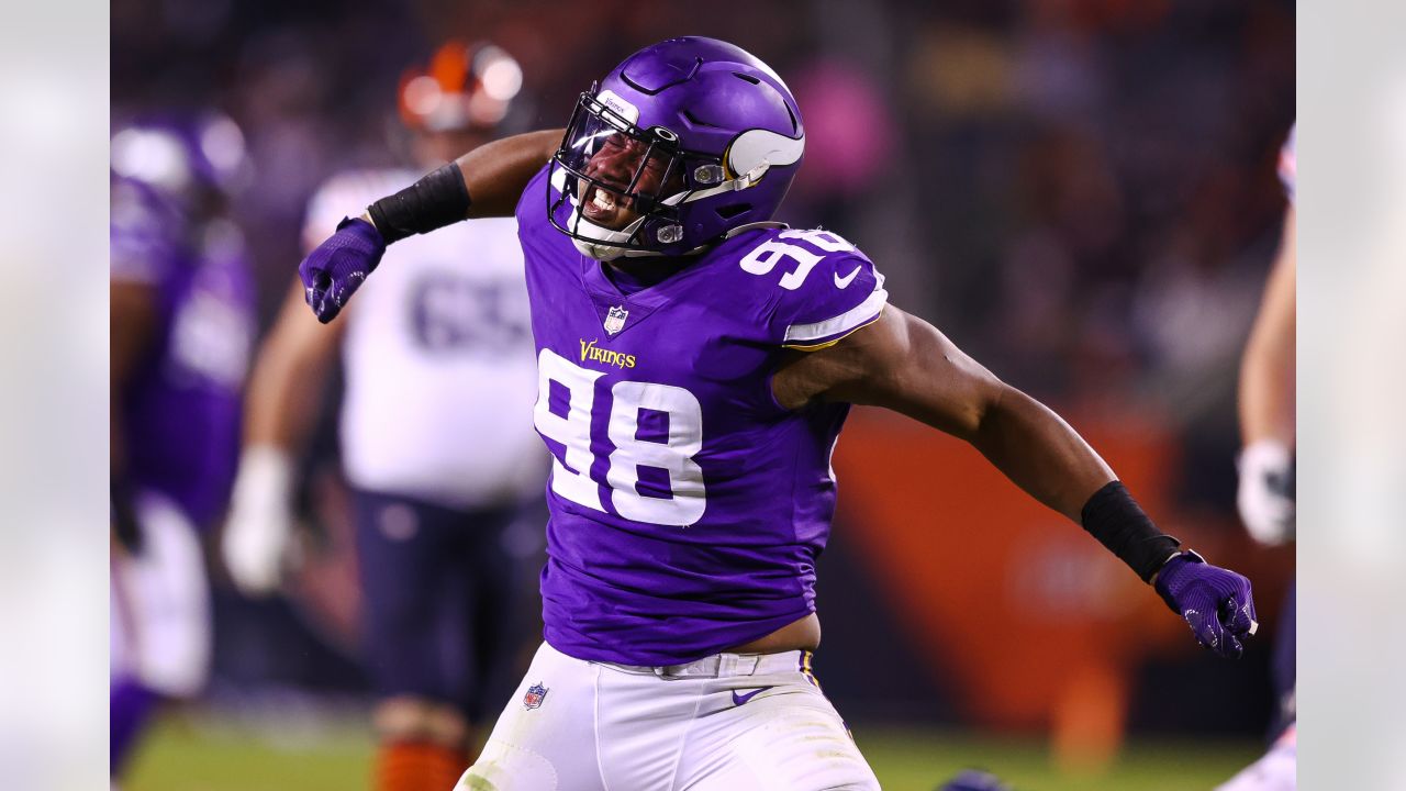 Greek-born American Football Defensive End, George Karlaftis, Takes The  Field For The First Time In The NFL Super Bowl (video)