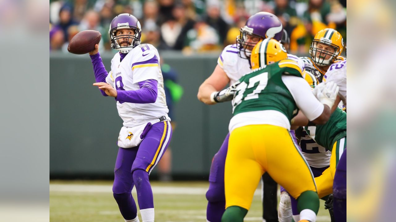 Packers-Vikings kickoff on Christmas Eve remains at noon