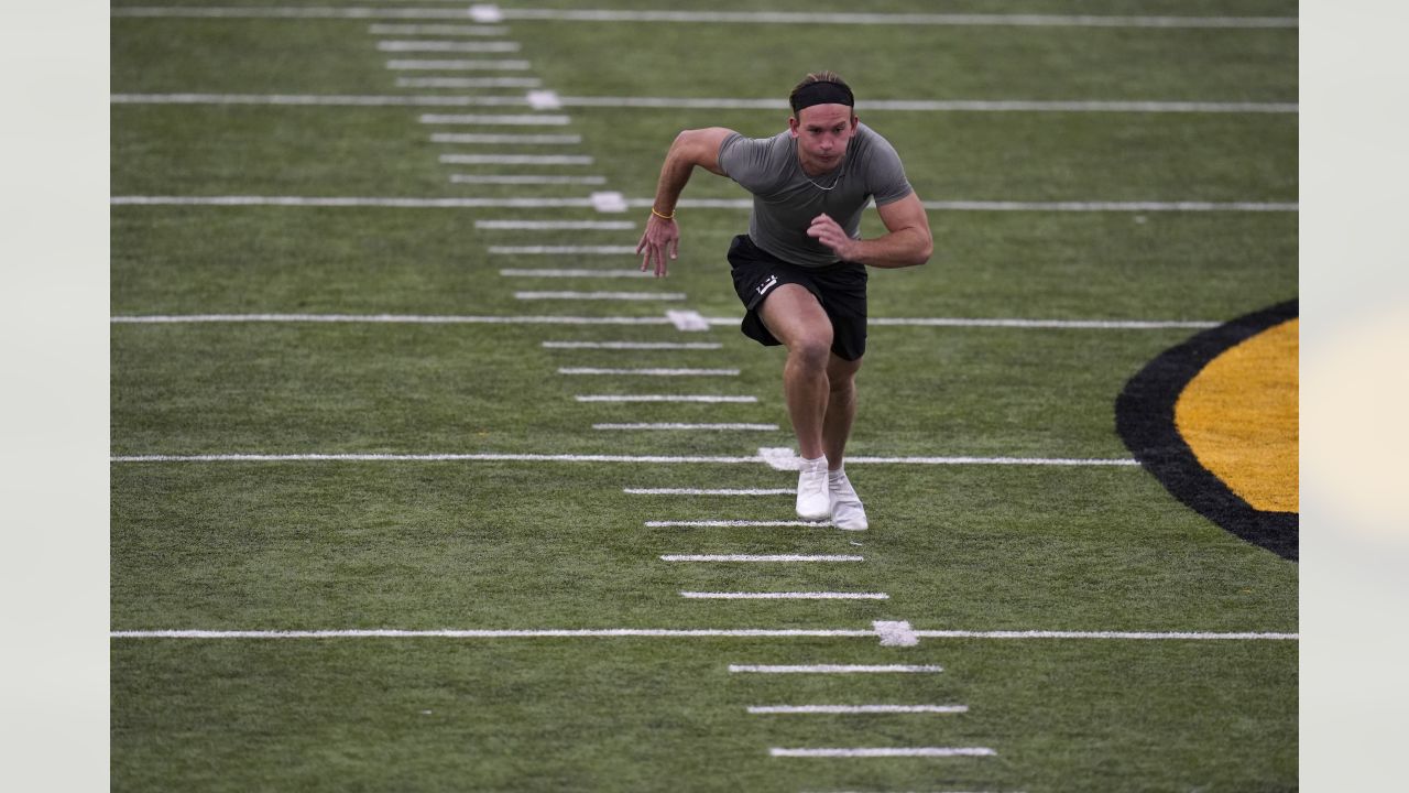 Next up for raw Vikings rookie tight end Zach Davidson: the Chiefs, his  team growing up – Twin Cities