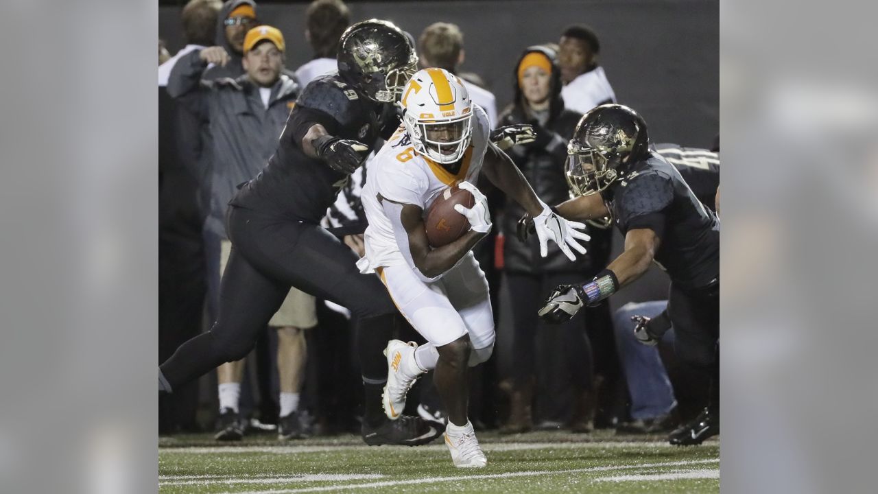 Four Star Running Back Alvin Kamara Commits to Tennessee - Rocky