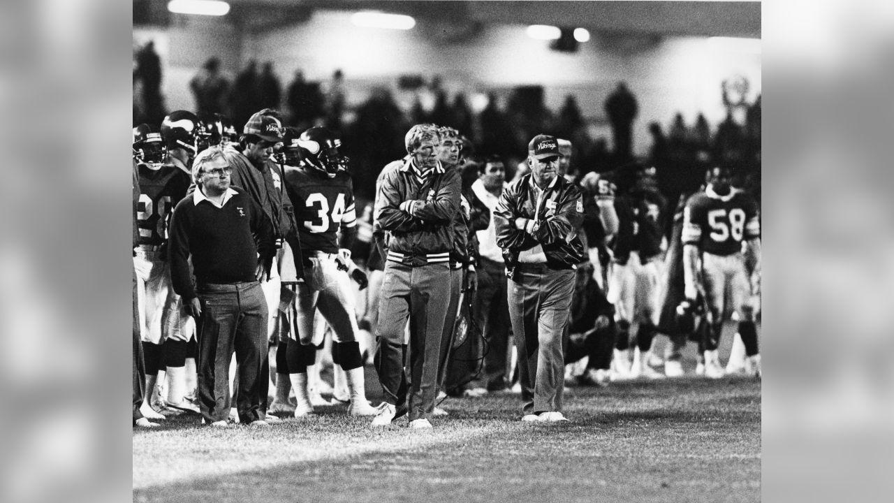 Former Minnesota Vikings Coach Jerry Burns Dead at 94