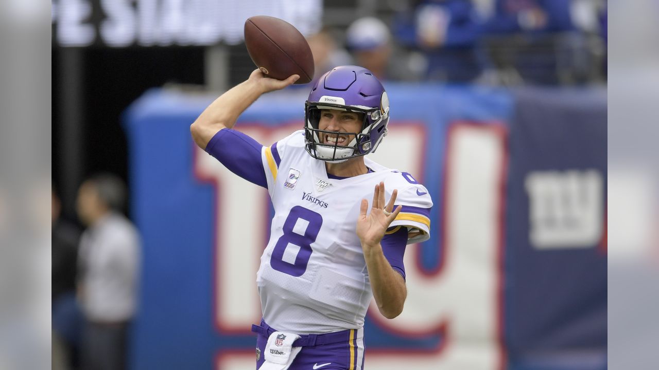 East Rutherford, New Jersey, USA. 6th Oct, 2019. Minnesota Vikings running  back Dalvin Cook (33) looks for running room during a NFL game between the  Minnesota Vikings and the New York Giants