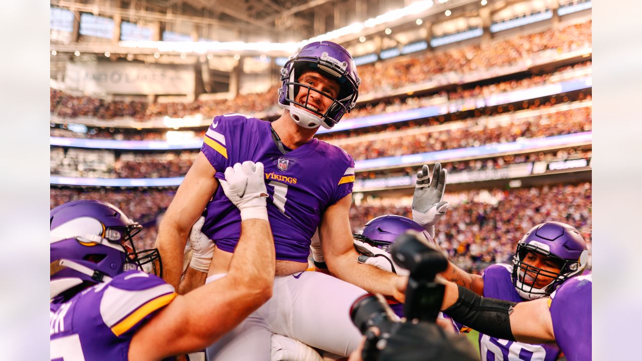 Minnesota Vikings Greg Joseph record-setting kick