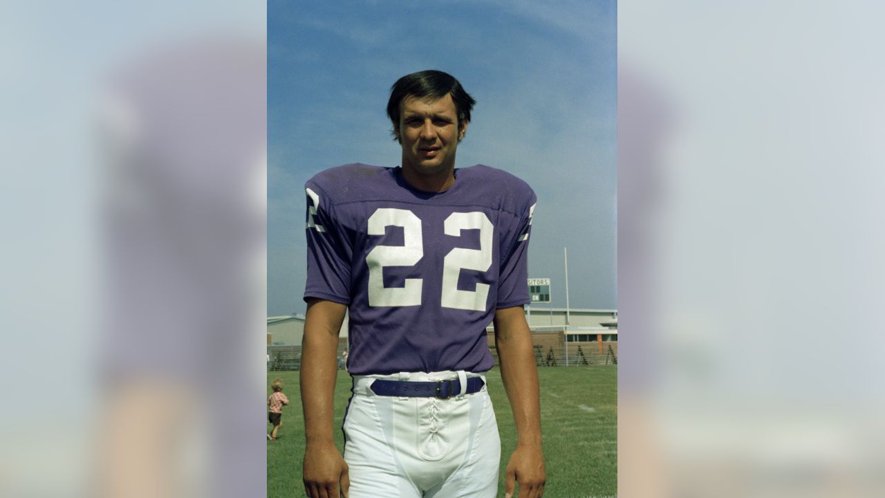 Minnesota Vikings on X: Happy Birthday to @ProFootballHOF and #Vikings  Ring of Honor safety Paul Krause! #Skol  / X