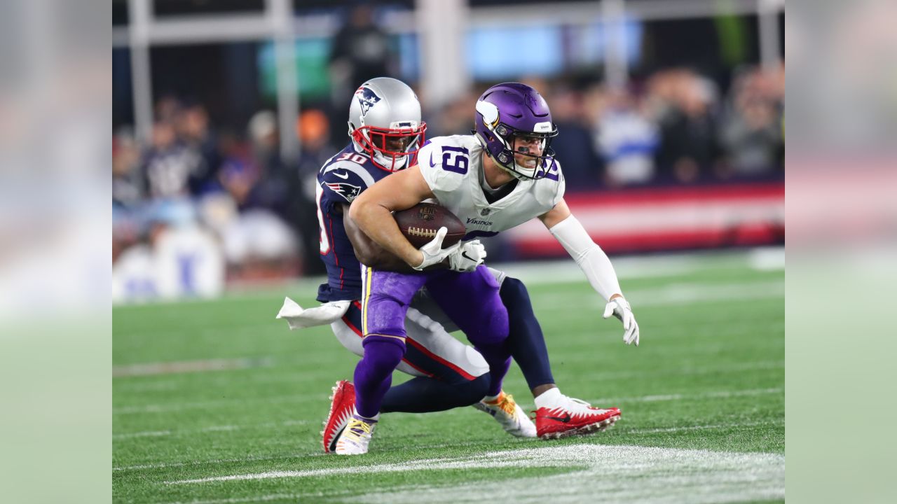 New England Patriots smother Vikings 24-10 with stifling defensive