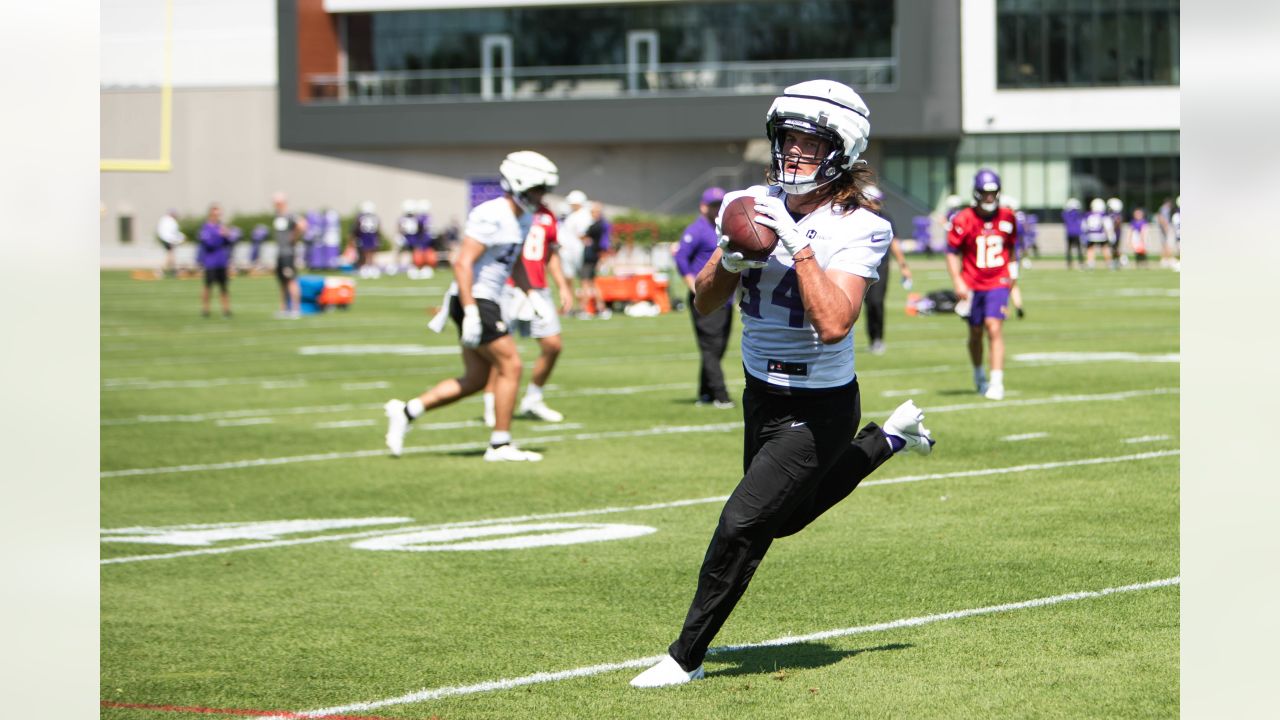 Minnesota Vikings running back Alexander Mattison takes part during the NFL  football team's training camp which opened with rookies and select veterans  Tuesday July 23, 2019, in Eagan, Minn. (AP Photo/Jim Mone