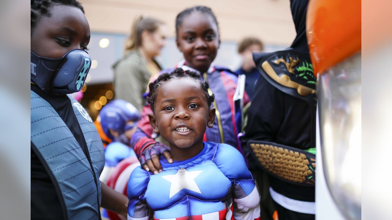 Cousins Holds Surprise Halloween Party For Local Children