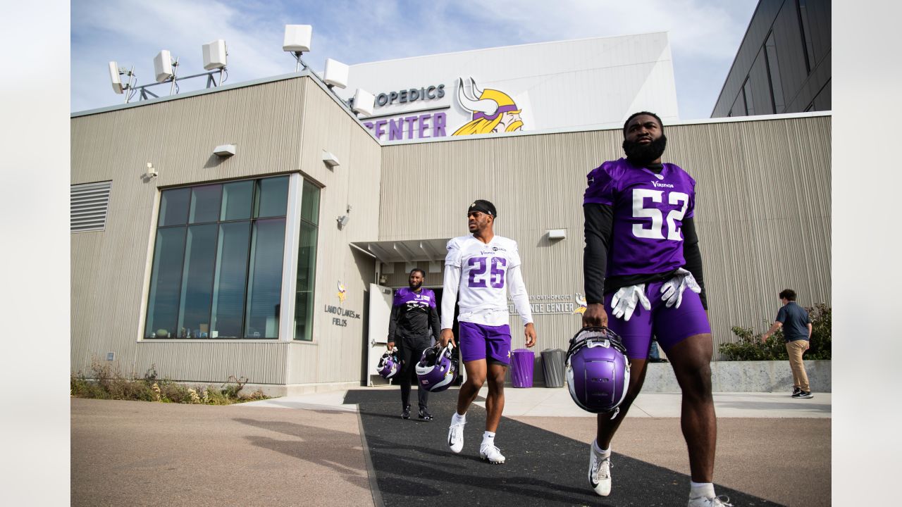 Vikings big question: Should injuries to Irv Smith Jr. and Dalvin Tomlinson  prompt a trade deadline deal?