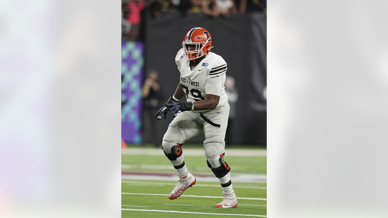 Colts 2022 Draft Interviews: Vederian Lowe, LT, Illinois - Sports  Illustrated Indianapolis Colts News, Analysis and More