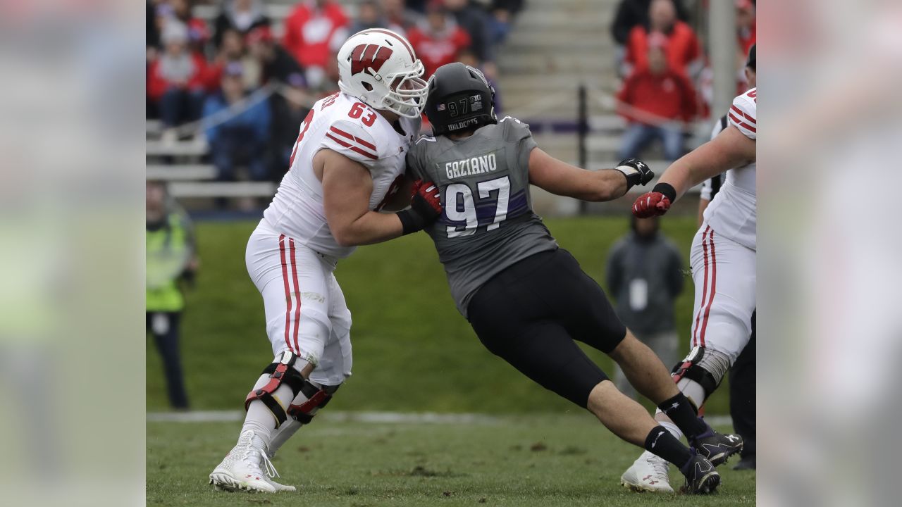 Wisconsin Football on X: Michael Deiter is clearly fired up for photo day.  