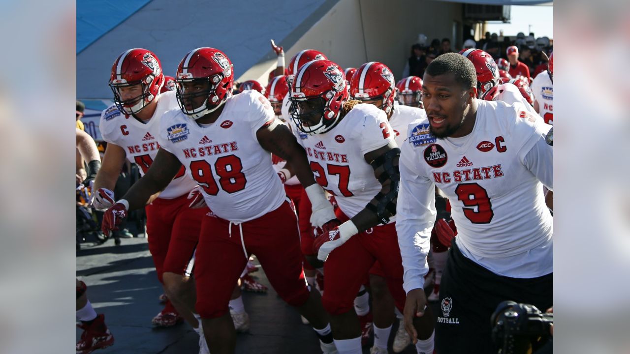 North Carolina State defensive end Bradley Chubb jumps 36 inches