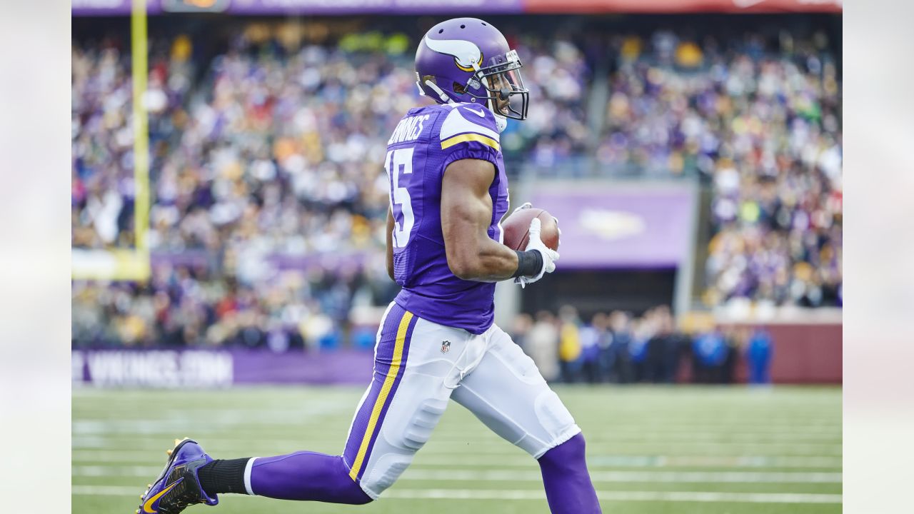 WR Turned Bodybuilder, Greg Jennings Pumped to Analyze Vikings-Packers