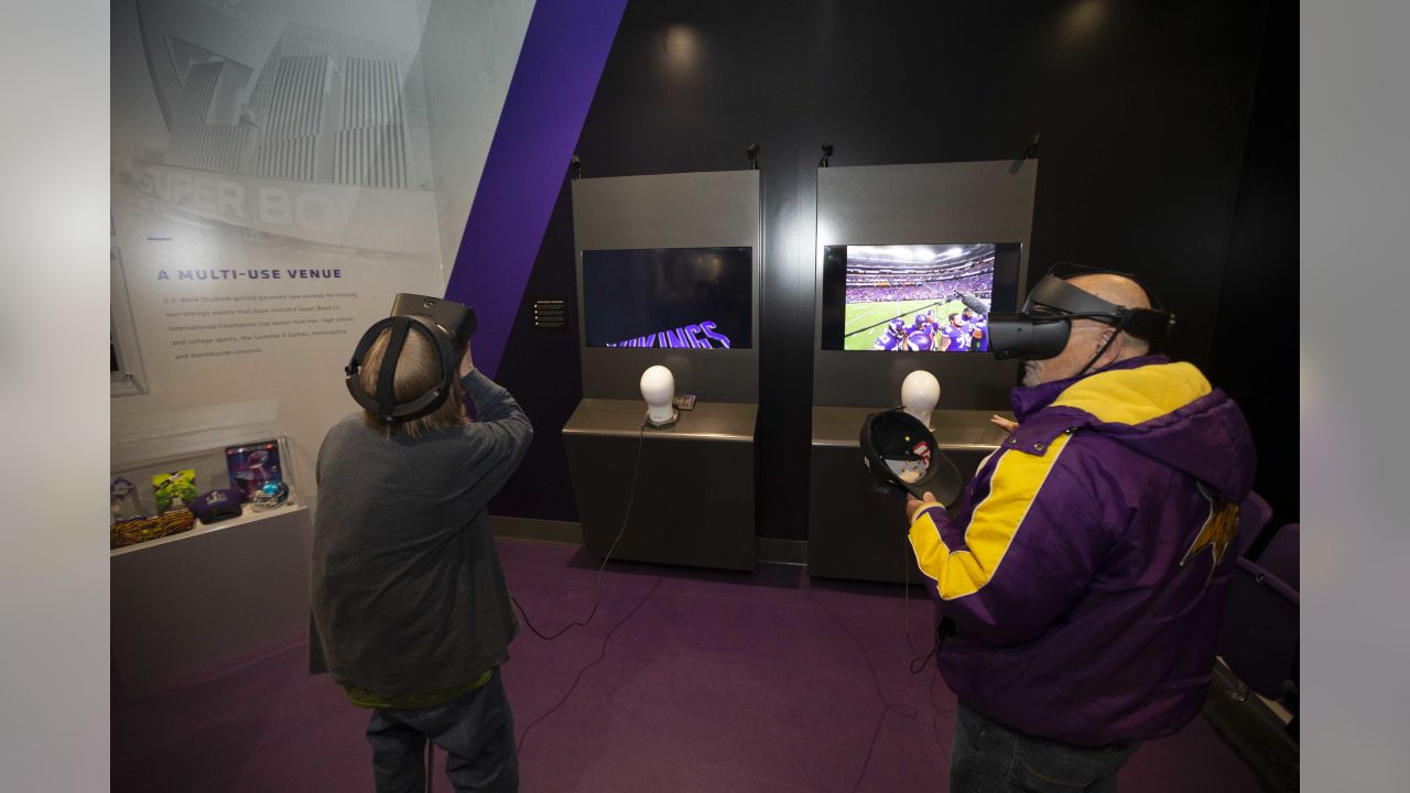 Vikings Museum Host Military Veterans on Veterans Day