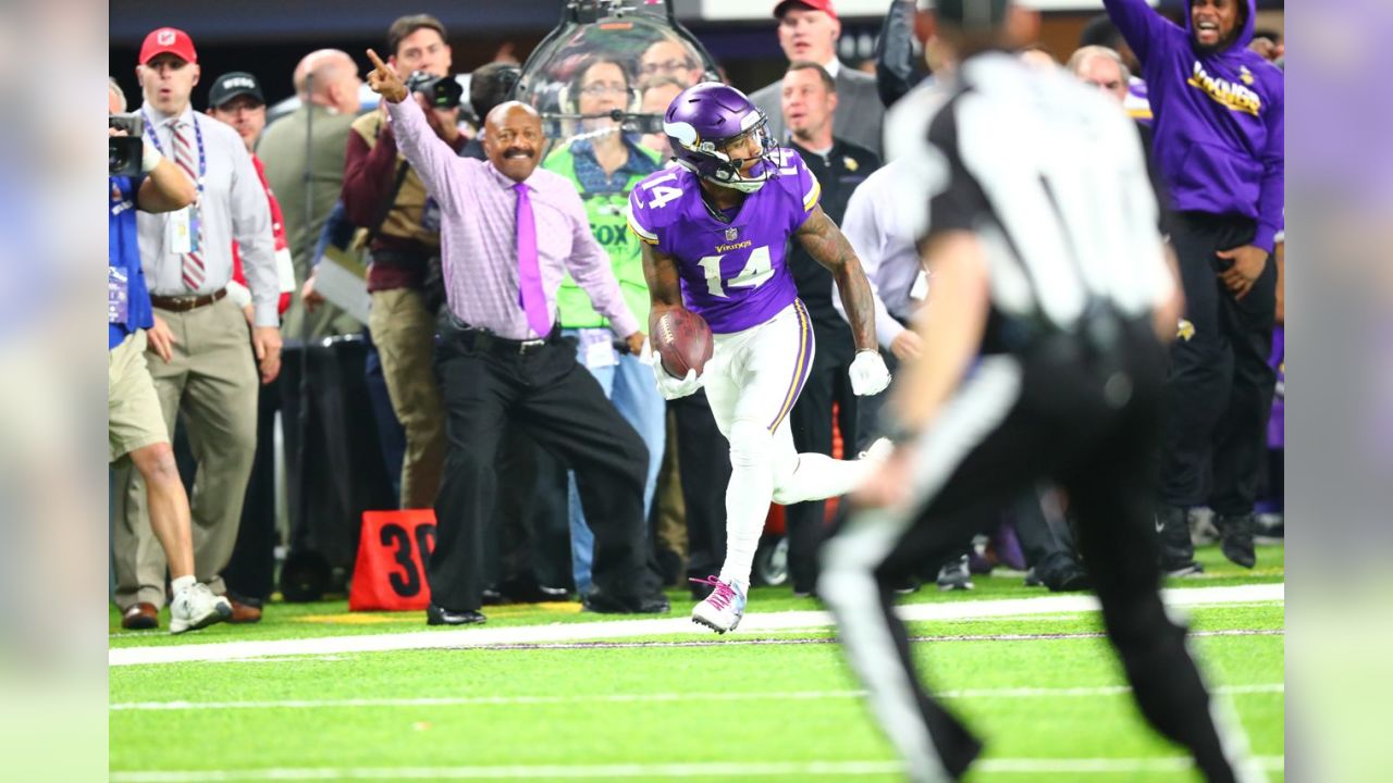 Minnesota Vikings Stefon Diggs Miracle In Minneapolis. NFC Divisional Play  Off Game Winning Catch. 8x10 Photo, Picture. endzone (mf)