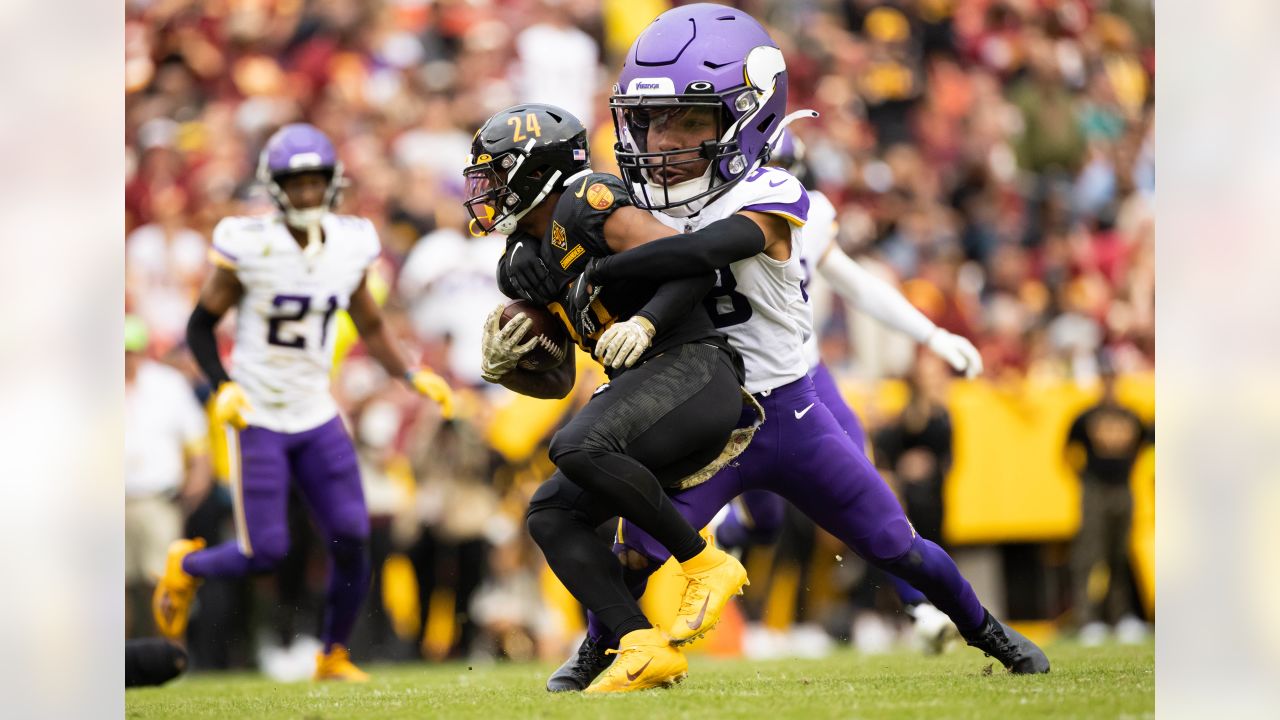 Vikings' Cameron Dantzler exits because of ankle injury; rookie Akayleb  Evans steps up in his place