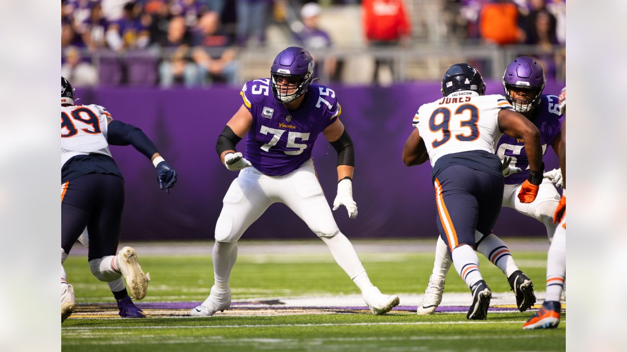 ESPN predicts horrendous pass-blocking rank for Vikings offensive line