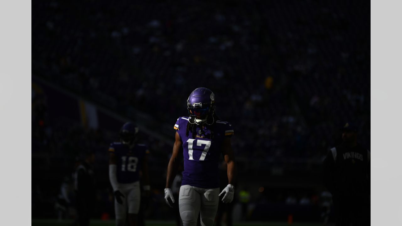 Vikings' K.J. Osborn describes saving man from burning car: 'This is  obviously a big risk'