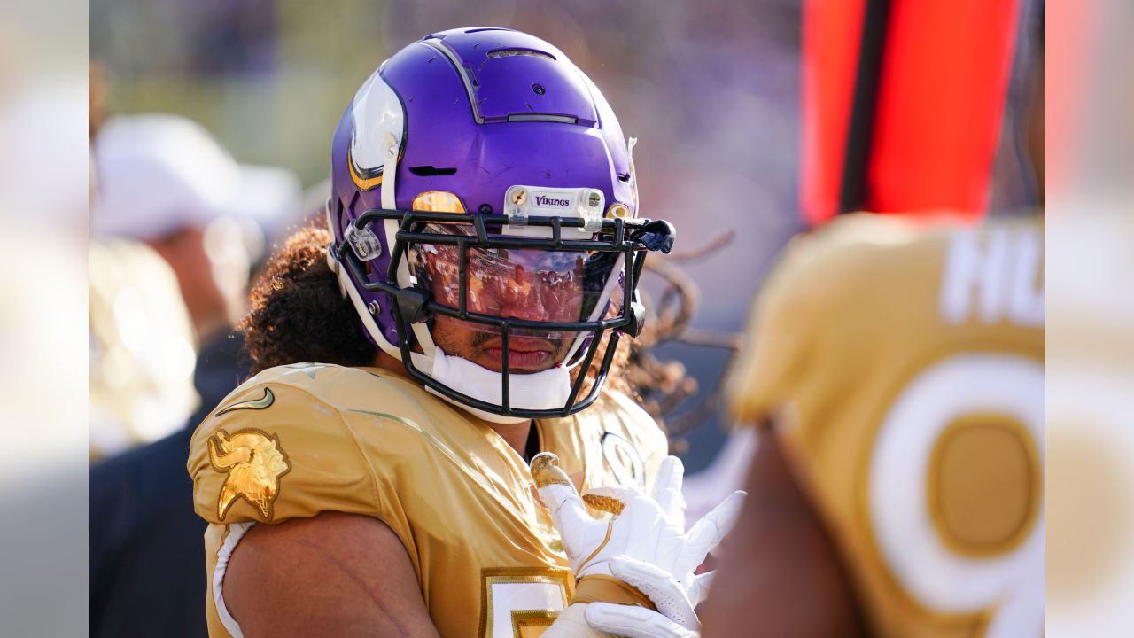 8 Vikings Participate in Pro Bowl with Heavy Hearts After Tragic News