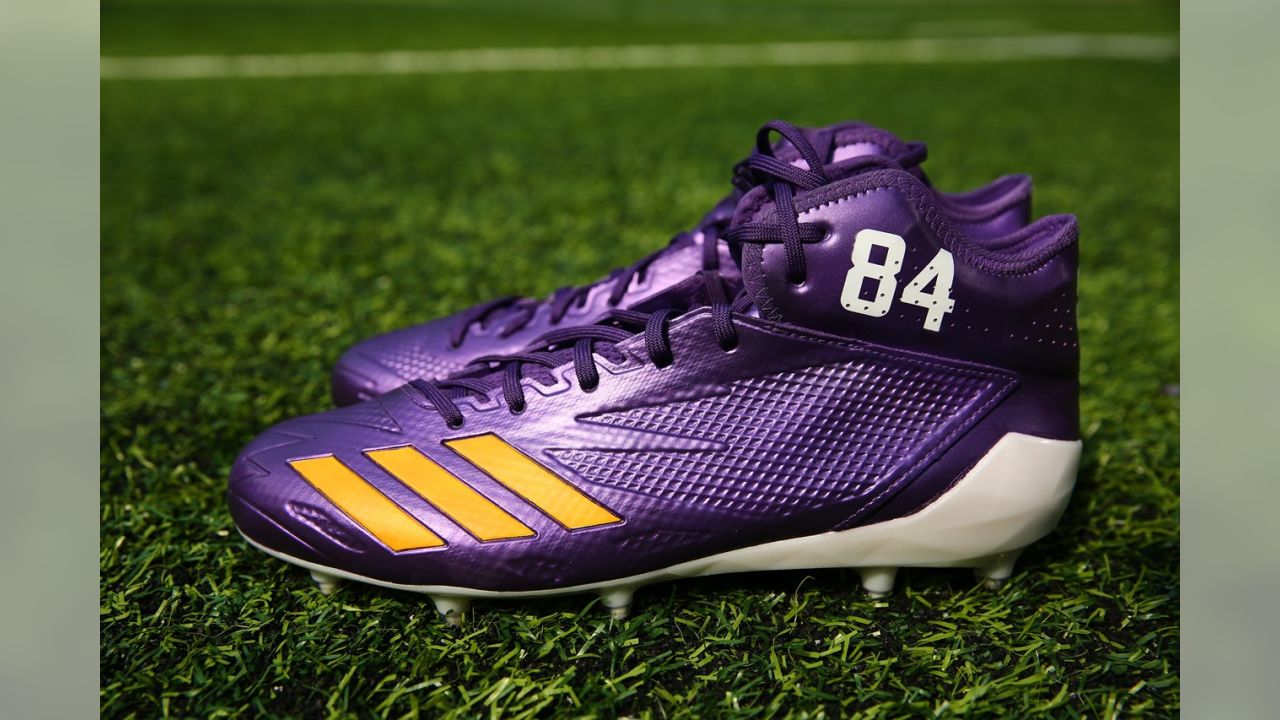 Custom MNF cleats for @drewbrees with some of his MNF highlights